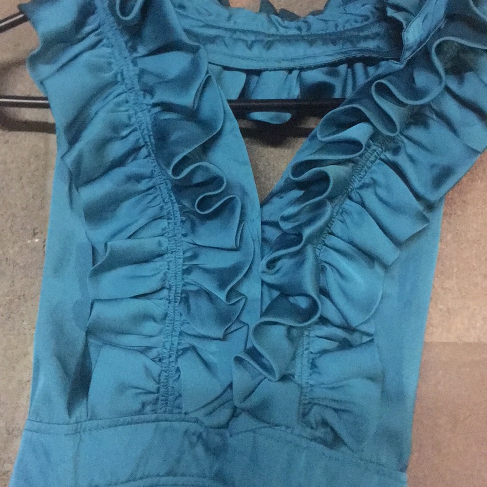 Dress - Picture 2 of 4